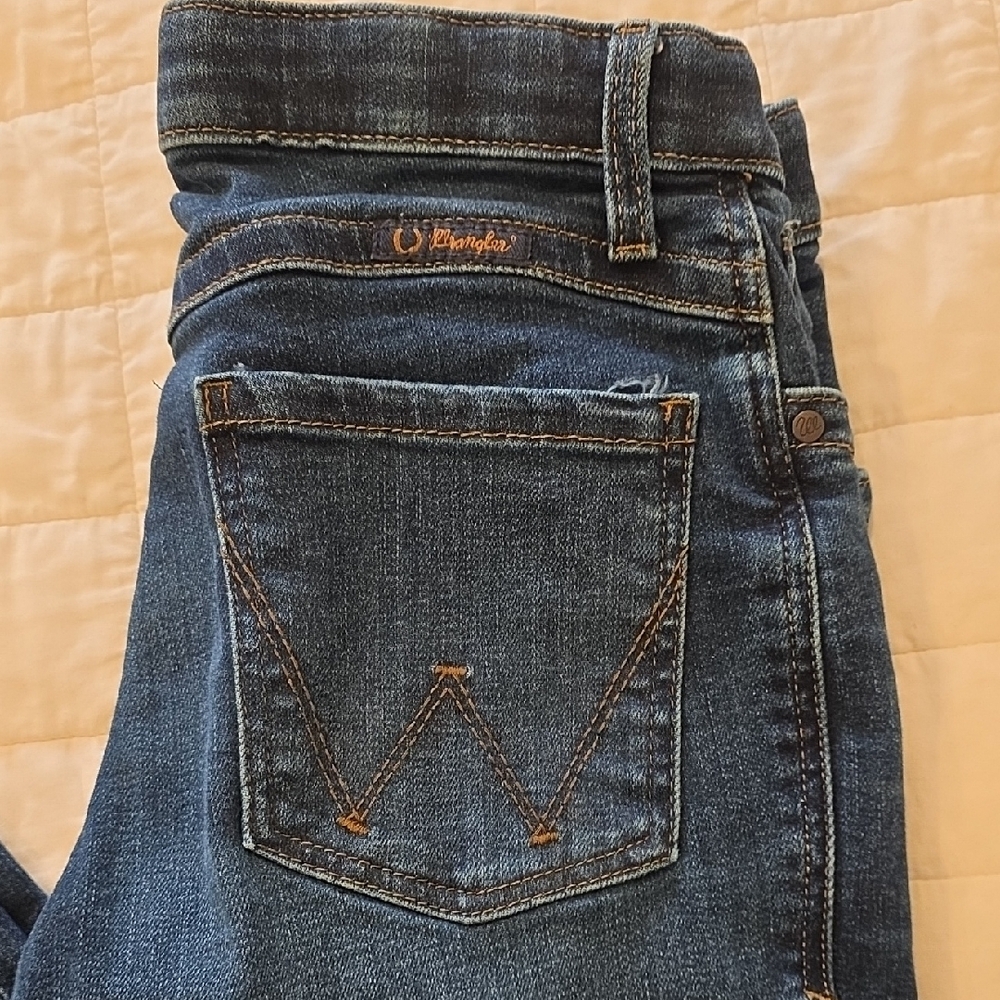 Wrangler Willow Blue Denim Jeans- 5x32 - Picture 2 of 6